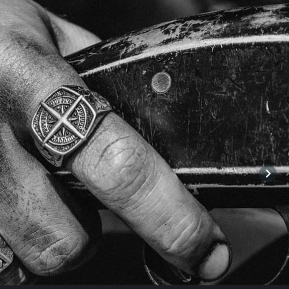 Stainless COMPASS RING - Picture 2 of 5